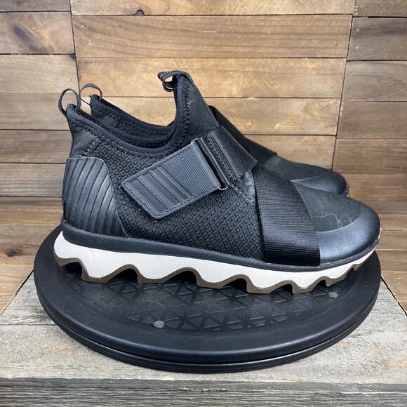 Sorel Kinetic Women's Size 7.5 Black Sneak Slip On Sneaker Casual Shoes EUC - Picture 1 of 10
